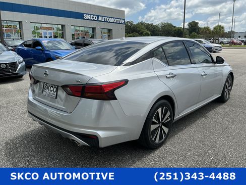 Used 2020 Nissan Altima 2.5 SL FWD image 5