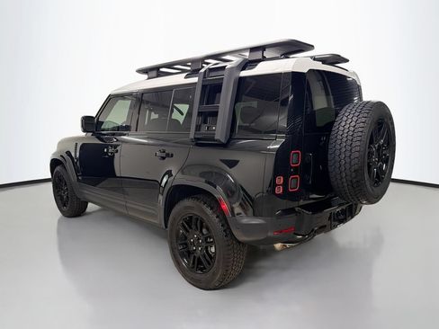 Used 2026 Land Rover Defender 110 S AWD/4WD image 3