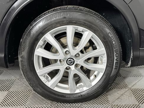 Used 2021 Nissan Rogue Sport SV FWD image 30