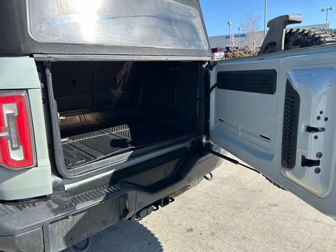 Used 2021 Ford Bronco Badlands image 21