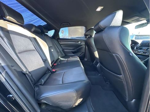 Used 2019 Honda Accord Sport image 11