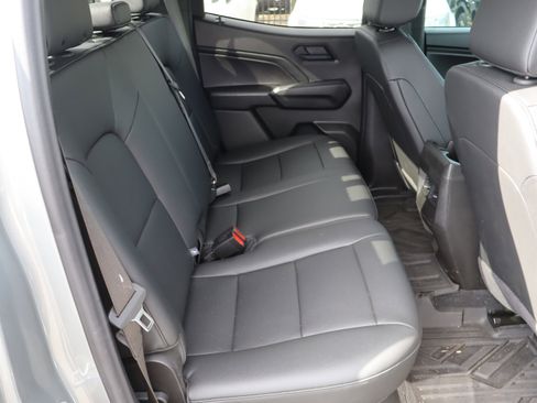 Used 2025 Chevrolet Colorado Trail Boss image 35