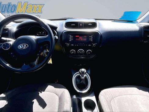 Used 2016 Kia Soul FWD image 10