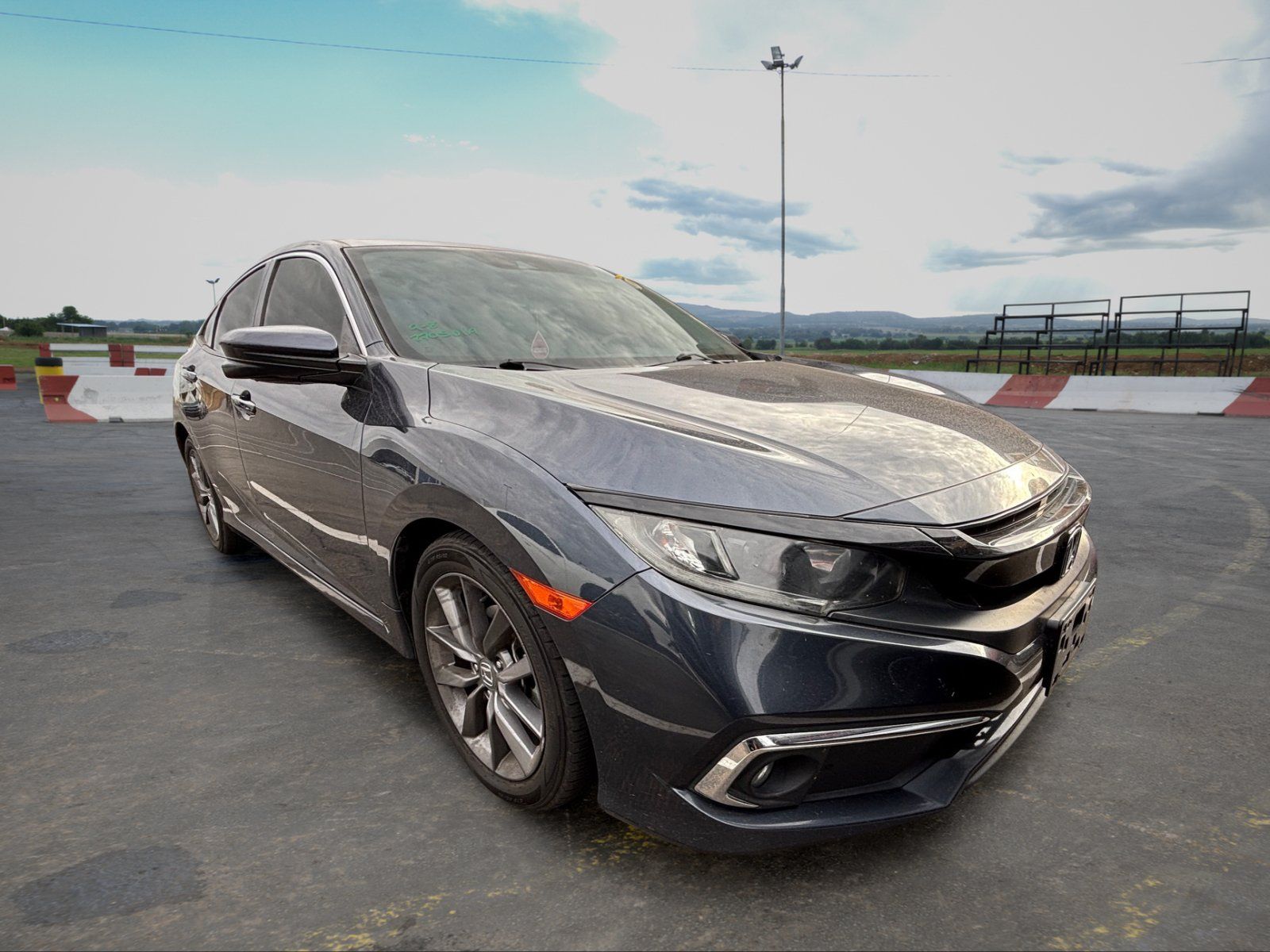 Used 2019 Honda Civic EX image 2
