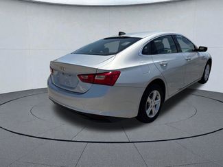 Used 2022 Chevrolet Malibu LS FWD video 2