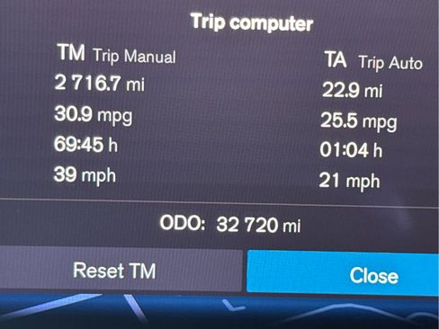 Used 2023 Volvo XC40 B5 Plus w/ Protection Package Premier image 35