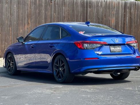 Used 2023 Honda Civic Sport image 6