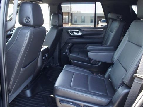 Certified 2021 Chevrolet Tahoe Z71 w/ Luxury Package image 14