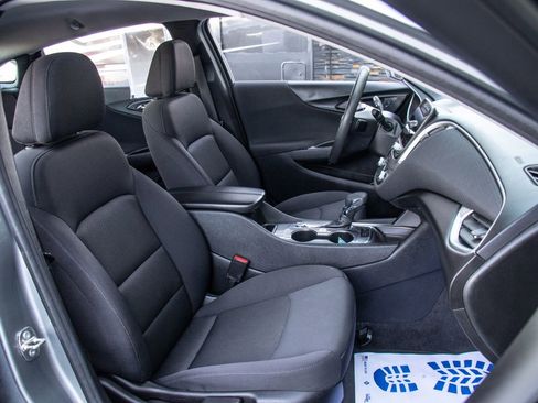 Used 2024 Chevrolet Malibu LT image 19