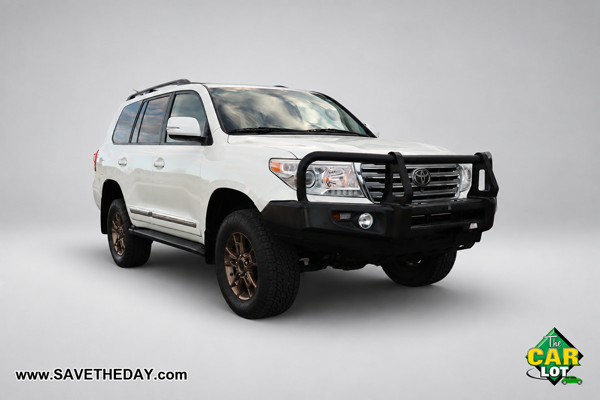 Used 2015 Toyota Land Cruiser AWD/4WD image 10