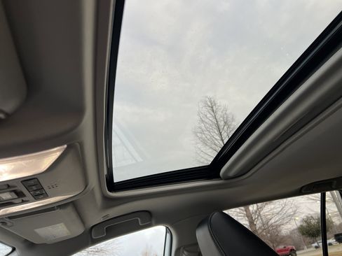 Used 2024 Toyota RAV4 XLE Premium image 26