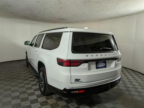 Certified 2023 Jeep Wagoneer L Series II AWD/4WD image 4