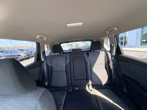 Used 2021 Nissan Rogue S FWD image 18