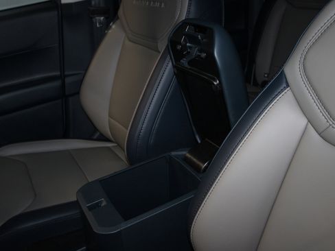 New 2026 Ford Maverick Lariat image 15