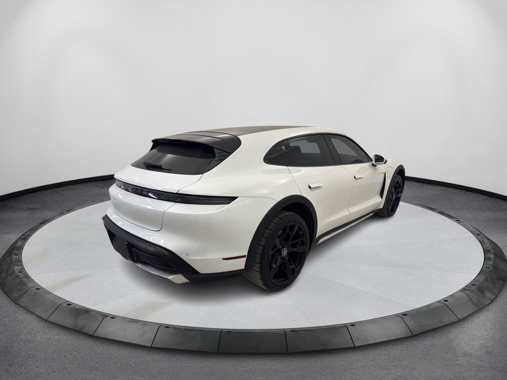 Used 2022 Porsche Taycan 4 Cross Turismo AWD/4WD image 6