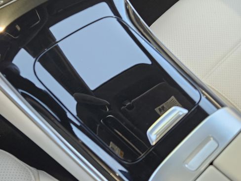 Certified 2026 Mercedes-Benz GLC 300 image 11