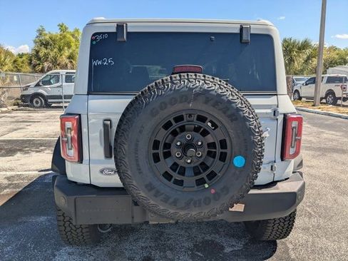 New 2026 Ford Bronco Outer Banks w/ Sasquatch Package AWD/4WD image 6