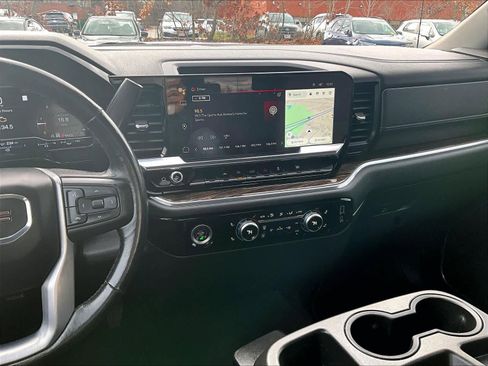 Used 2022 GMC Sierra 1500 Elevation image 17