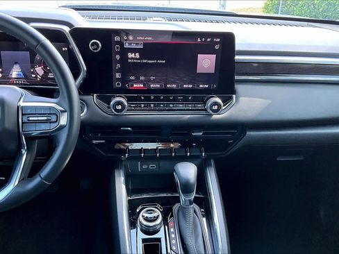 Used 2025 GMC Canyon Elevation w/ Convenience Package image 6