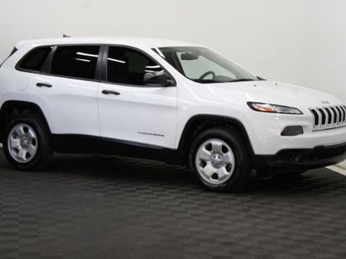 Used 2014 Jeep Cherokee Sport FWD image 1
