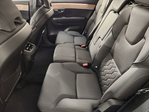 Used 2026 Volvo XC90 B5 Plus w/ Protection Package Premier AWD/4WD image 30