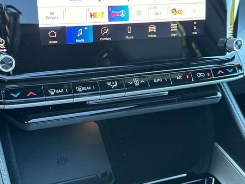 New 2025 Jeep Wagoneer Series II w/ Convenience Group I image 18