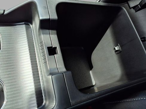 New 2026 Jeep Grand Cherokee L Laredo AWD/4WD image 12