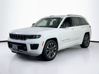 Used 2022 Jeep Grand Cherokee Overland video 1