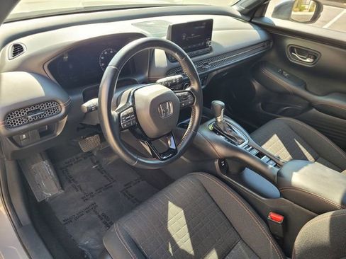 Used 2025 Honda HR-V Sport image 7