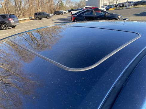 Used 2017 Toyota Corolla SE image 15