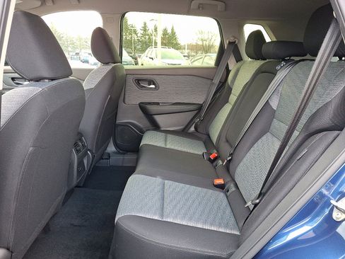 Certified 2023 Nissan Rogue SV image 10