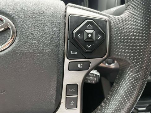 Used 2023 Toyota Tacoma SR5 AWD/4WD image 23