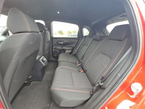 Used 2024 Honda HR-V Sport image 8