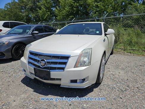 Used 2011 Cadillac CTS Performance RWD image 2