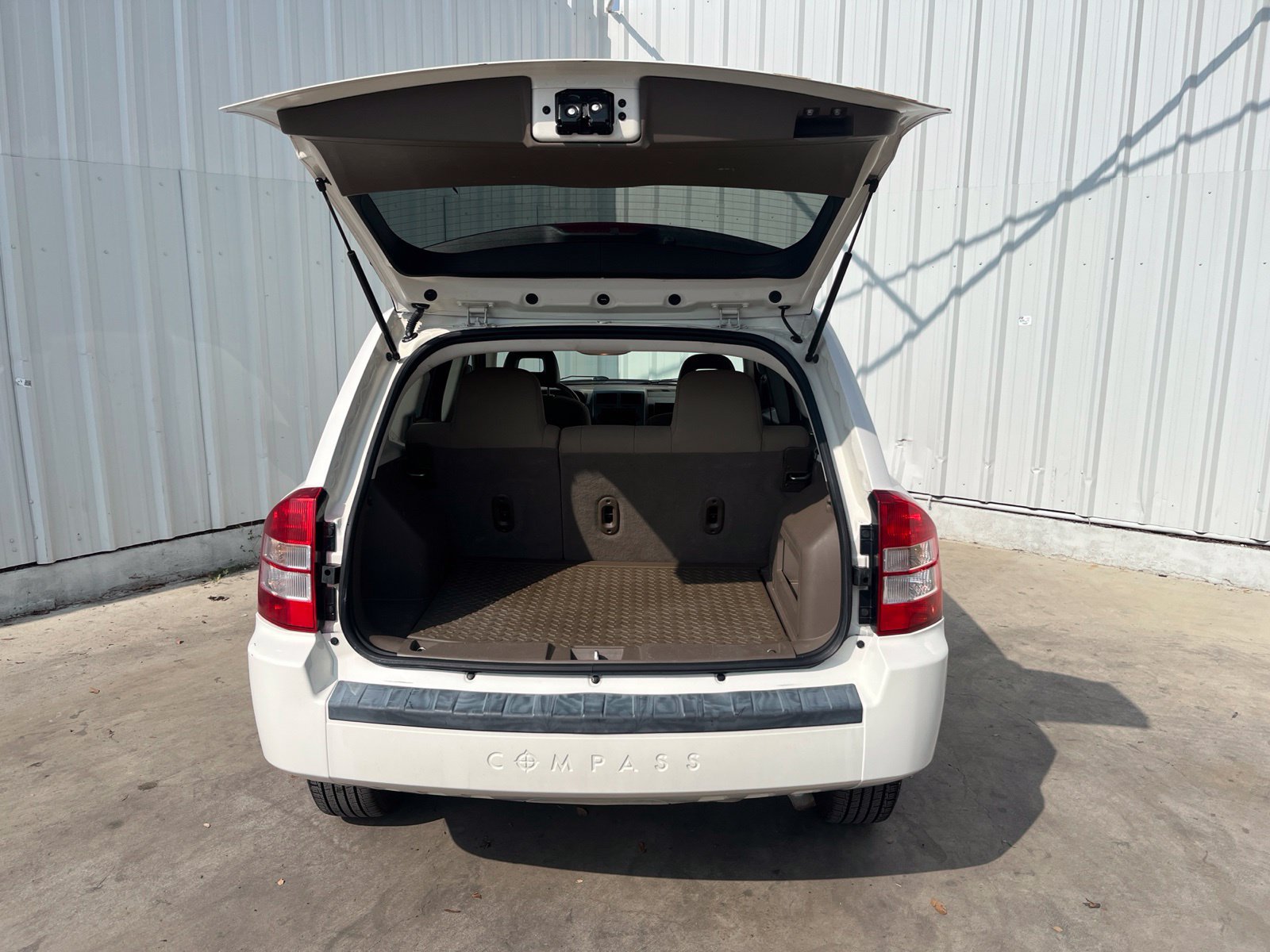 Used 2007 Jeep Compass Sport w/ PWR Equipment Group FWD image 8