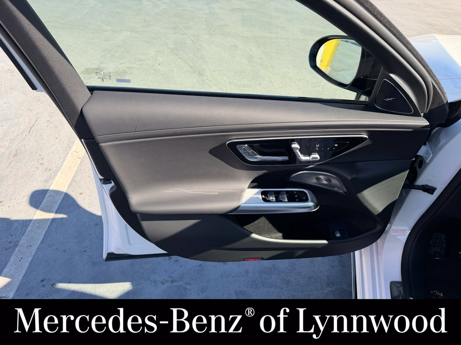 Used 2026 Mercedes-Benz E 350 4MATIC Sedan image 10