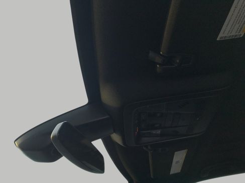 Certified 2025 Cadillac XT5 Premium Luxury image 18