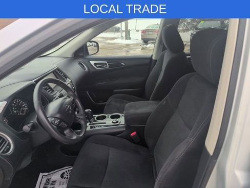 Used 2016 Nissan Pathfinder SV w/ SV Cold Weather Package image 13