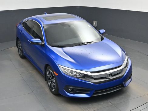 Used 2018 Honda Civic EX-T image 26