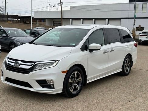 Used 2020 Honda Odyssey Touring image 1
