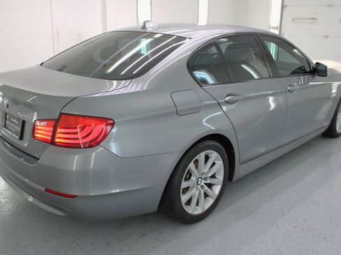 Used 2011 BMW 528i Sedan image 10