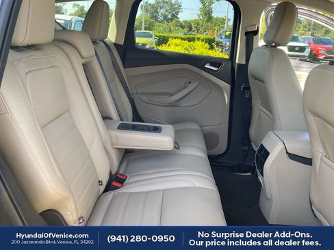 Used 2019 Ford Escape SEL FWD image 16