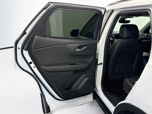 Used 2020 Chevrolet Blazer LT w/ Sound & Technology Package FWD image 25