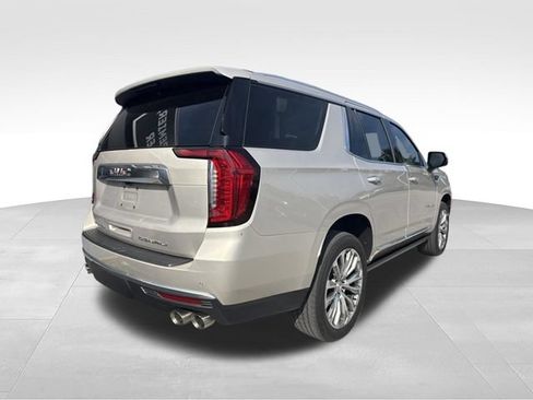 Used 2023 GMC Yukon Denali RWD image 7