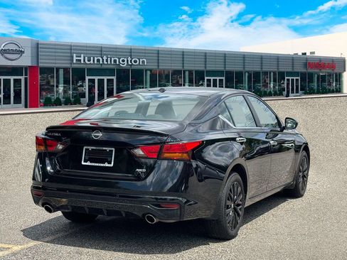 Certified 2025 Nissan Altima 2.5 SV w/ SV Special Edition Package AWD/4WD image 5