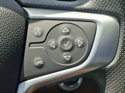 Used 2022 GMC Terrain SLE FWD image 22