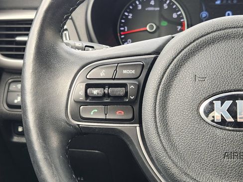 Used 2018 Kia Optima S FWD image 31