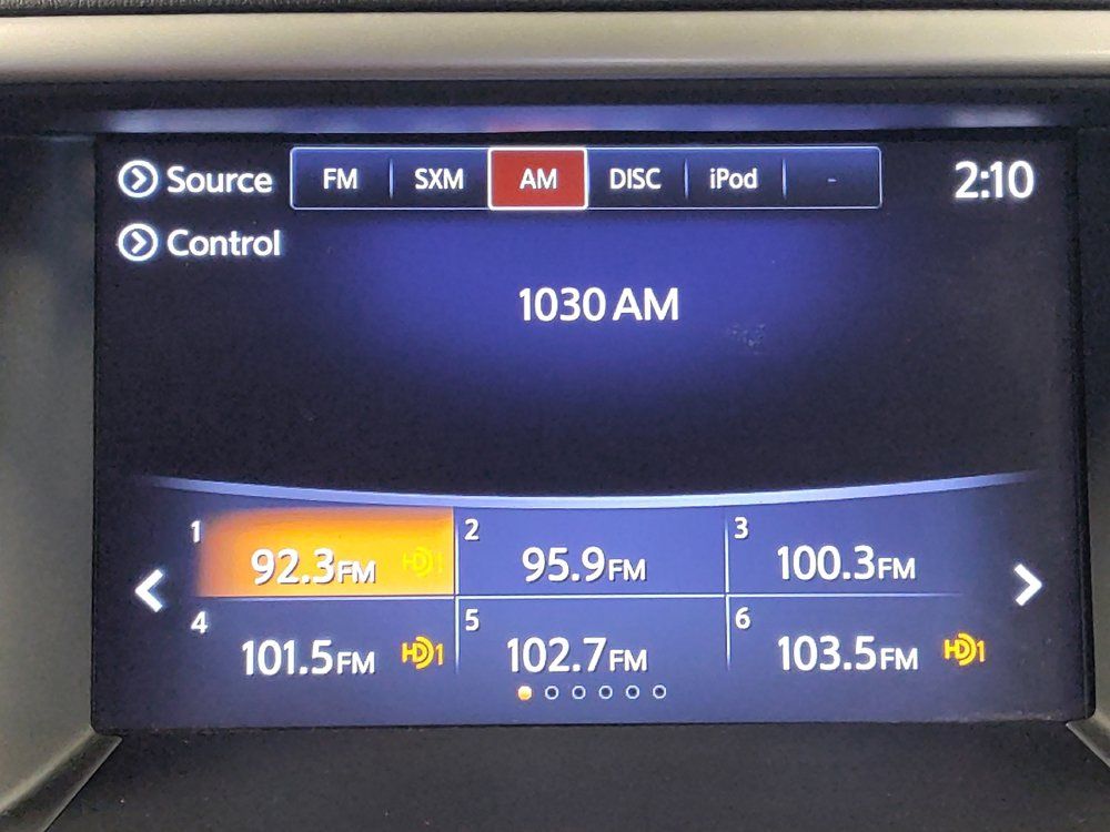 Used 2019 Nissan Pathfinder SL AWD/4WD image 25