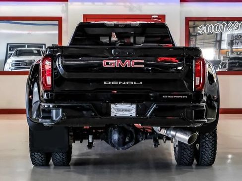 Used 2023 GMC Sierra 3500 Denali w/ Denali Ultimate Package AWD/4WD image 11