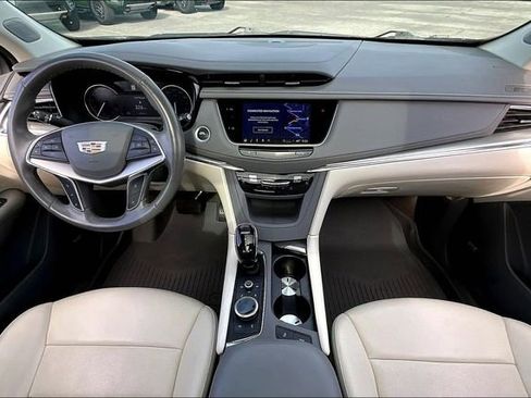 Used 2023 Cadillac XT5 Premium Luxury image 7